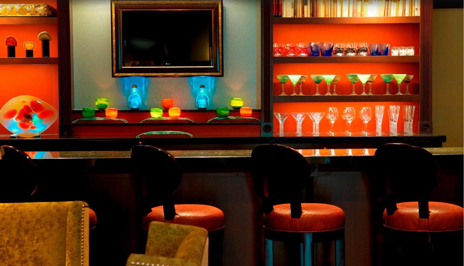 Hotel The Churchill Near Embassy Row Washington