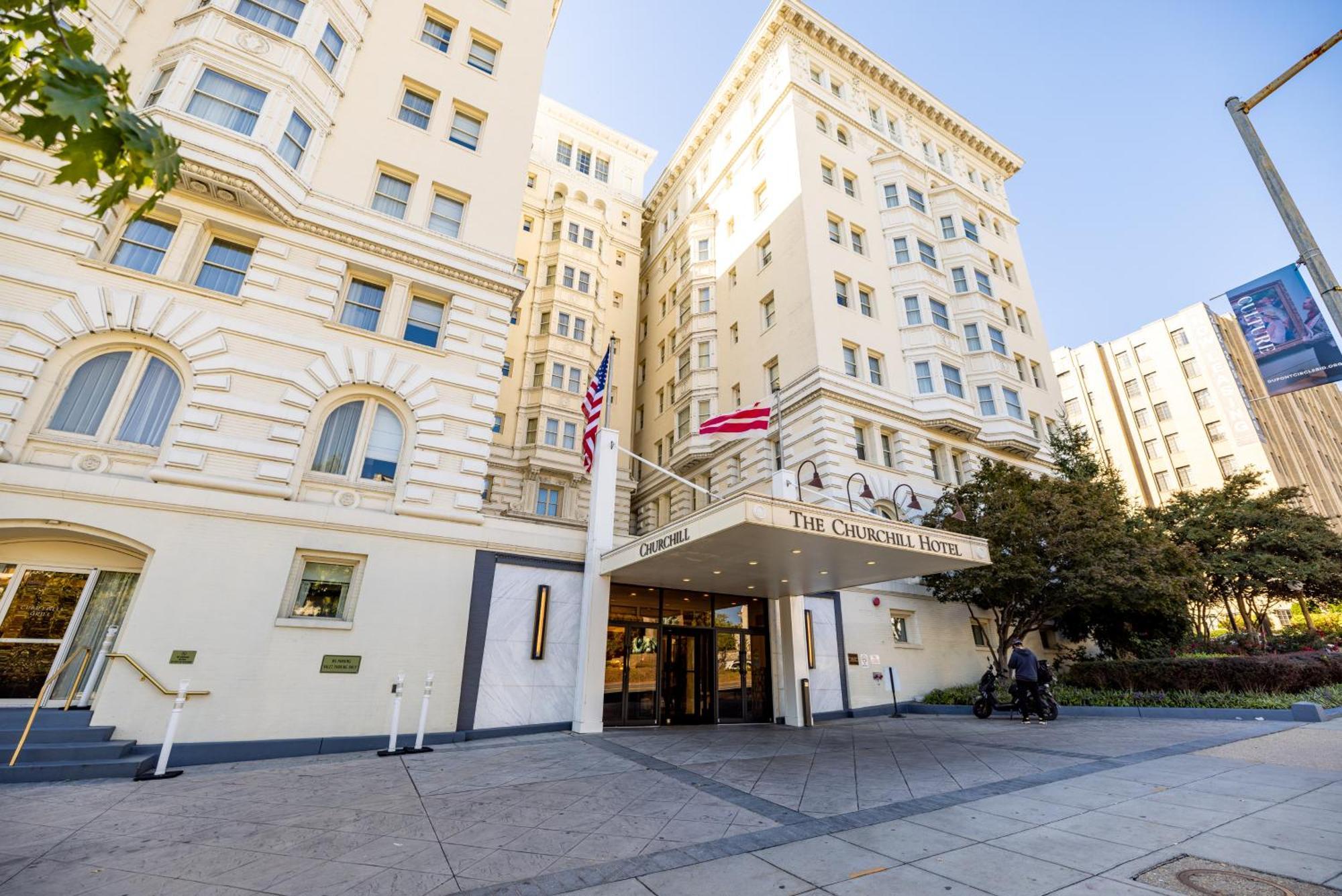 Hotel The Churchill Near Embassy Row