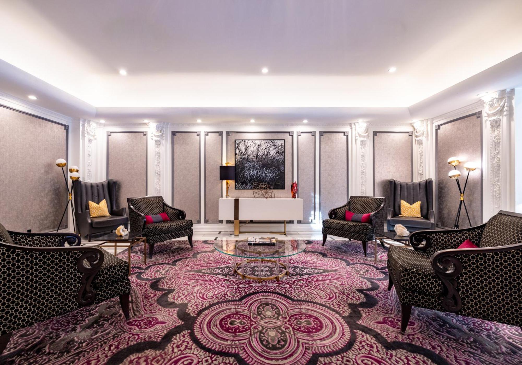 Hotel The Churchill Near Embassy Row 4*