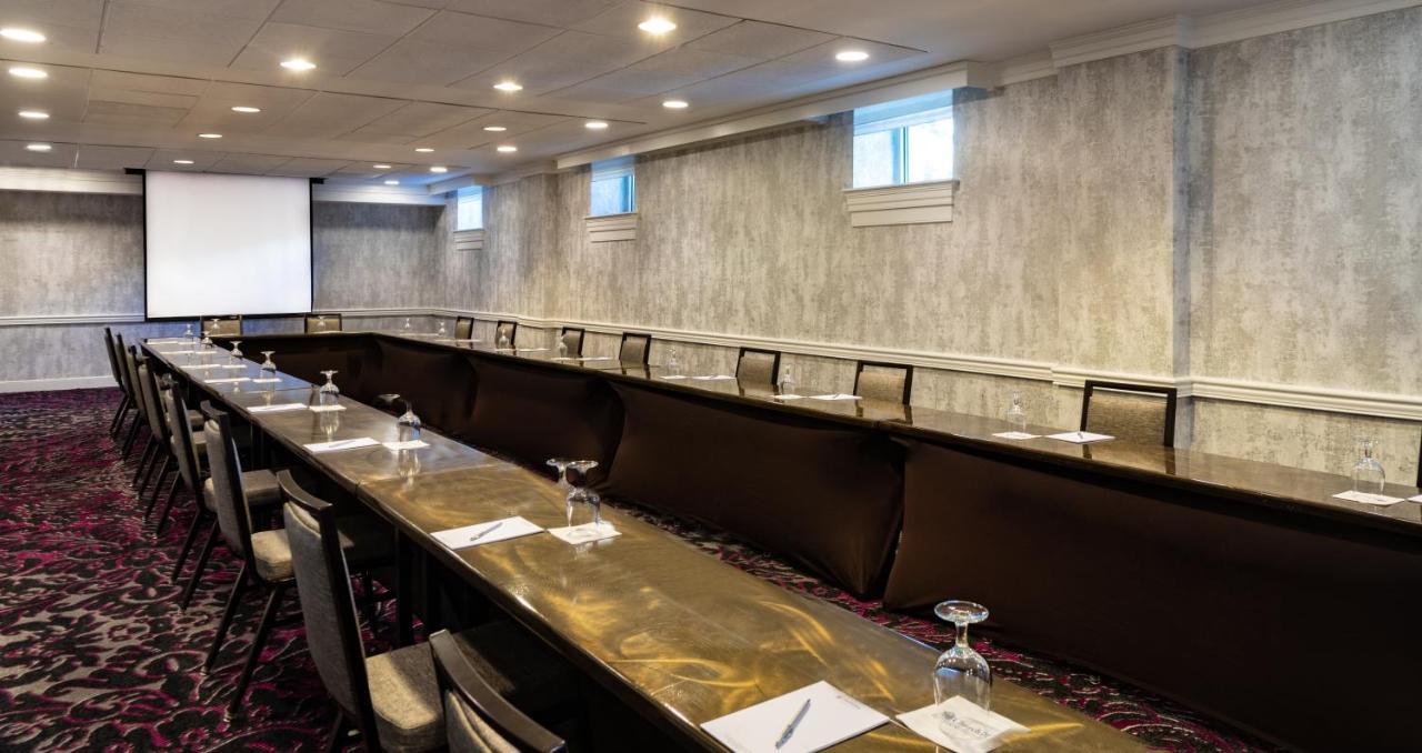 The Churchill Near Embassy Row Hotel Washington